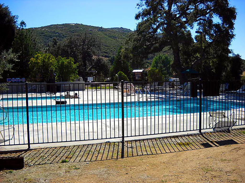 Oakzanita Springs Camping Resort Cottage 3 Descanso Екстер'єр фото